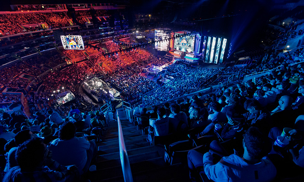 EDward Gaming 俱乐部人员变动公告：上路选手 Solokill 离队