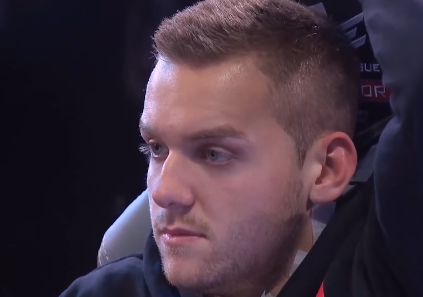 Tabe：AL管理层找了我三次 觉得AL是个有潜力的队伍就决定加入