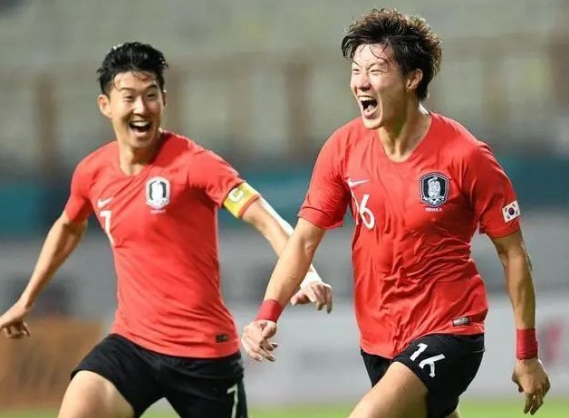 TES公布新赛季大名单：Tian、Rookie、Jackeylove三位冠军带队